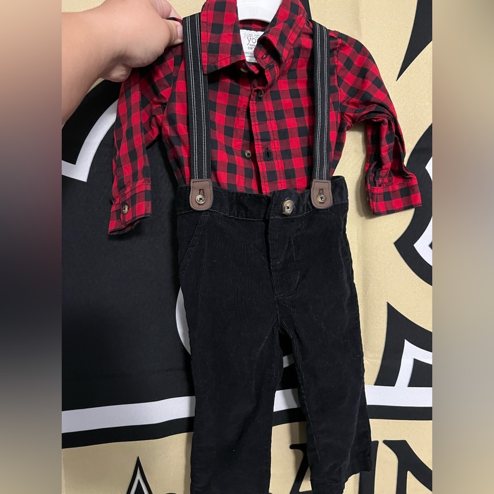 Preowned Carter’s Baby Boy Two Piece Plaid Overalls 6M